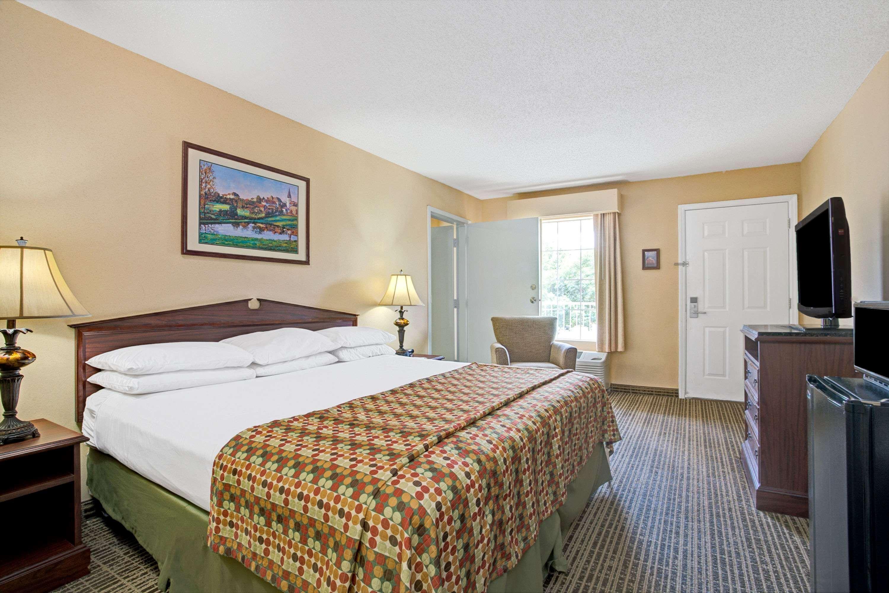 Hotel Baymont By Wyndham Smithfield Exteriér fotografie