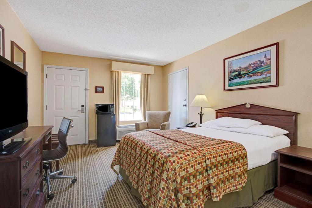 Hotel Baymont By Wyndham Smithfield Exteriér fotografie